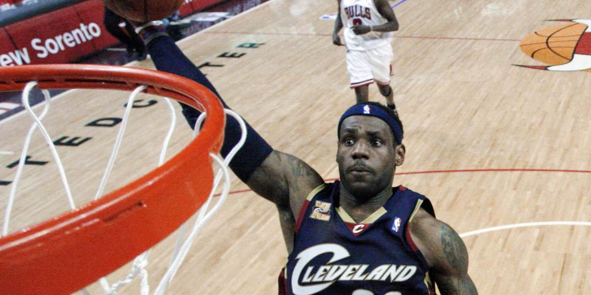 NBA: LeBron pôjde na Vianoce do Miami s Clevelandom