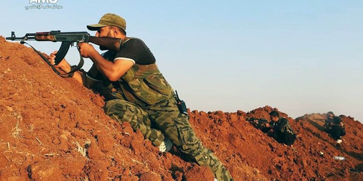Sýrski islamisti sa blížia k poslednej vládnej základni v provincii Rakká