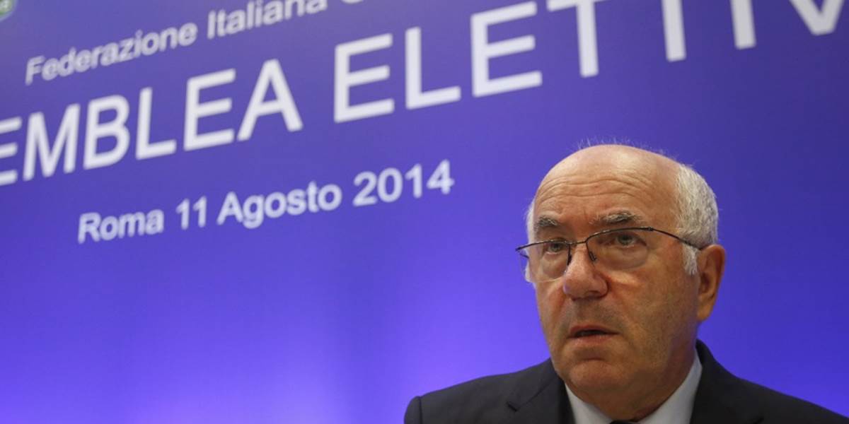 UEFA začala vyšetrovať talianskeho šéfa Tavecchia