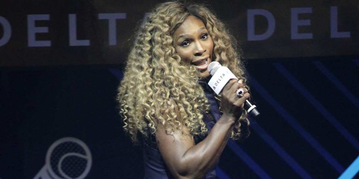 Serena Williamsová vymenila raketu za mikrofón