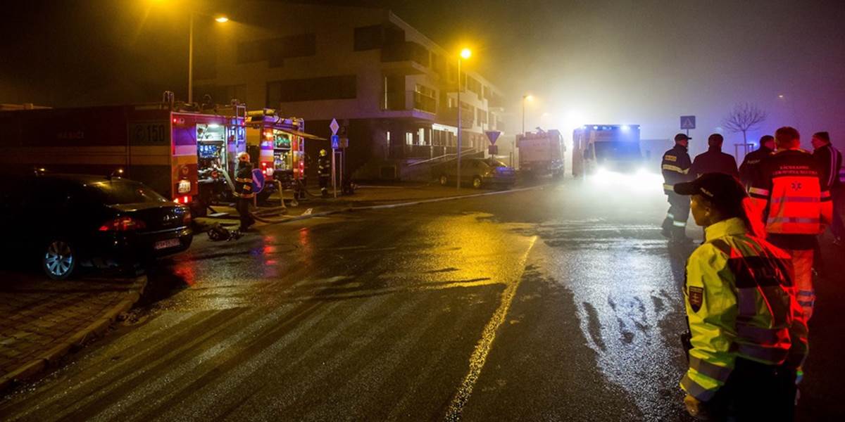 V Liptovskom Mikuláši horeli v noci tri autá