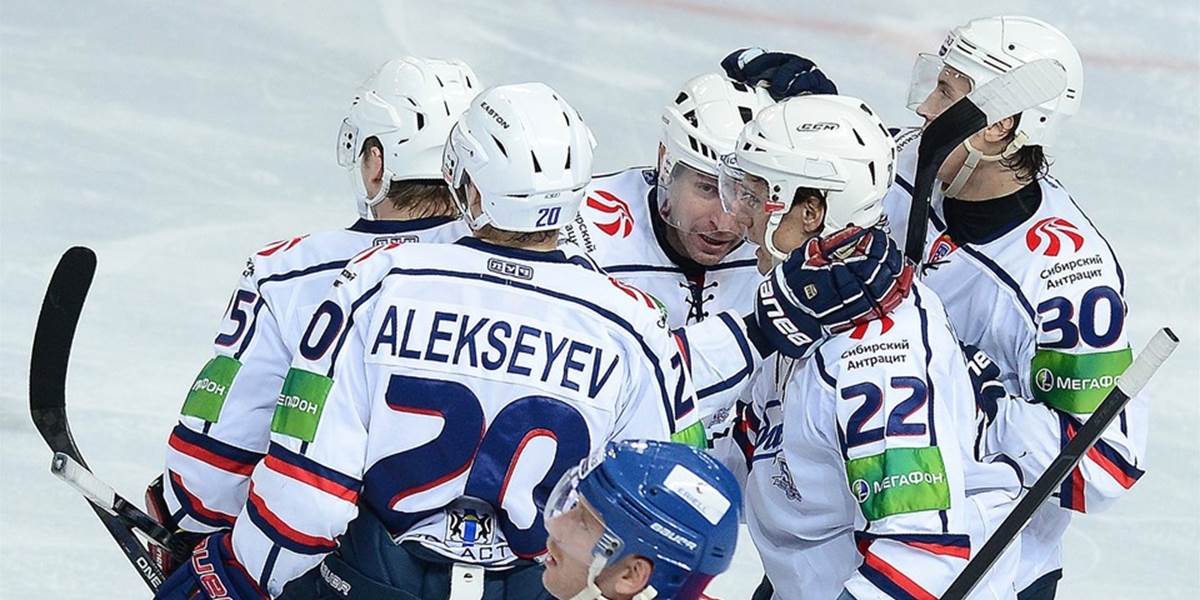 Novosibirsk má veľké problémy a hrozí aj odstúpenie z KHL