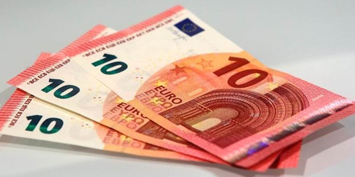 O mesiac bude v obehu nová 10-eurová bankovka