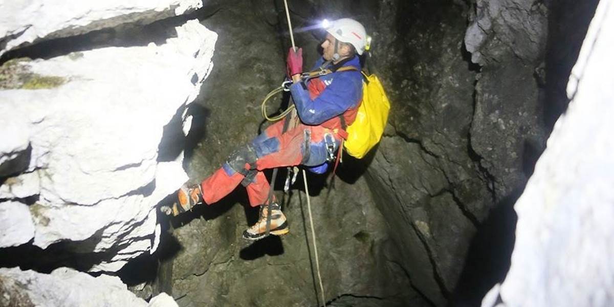 Jaskyniar si pádom v Domici spôsobil viaceré zranenia