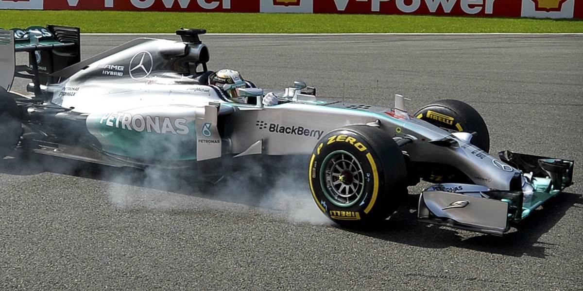 F1: V Mercedese to vrie, Hamilton: Rosberg sa priznal, že do mňa vrazil úmyselne