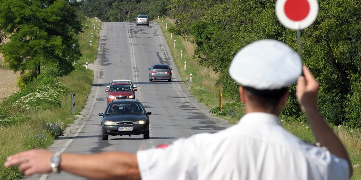 Pripravte sa: Polícia si počas dopravno-bezpečnostnej akcie posvieti na vodičov v Liptove