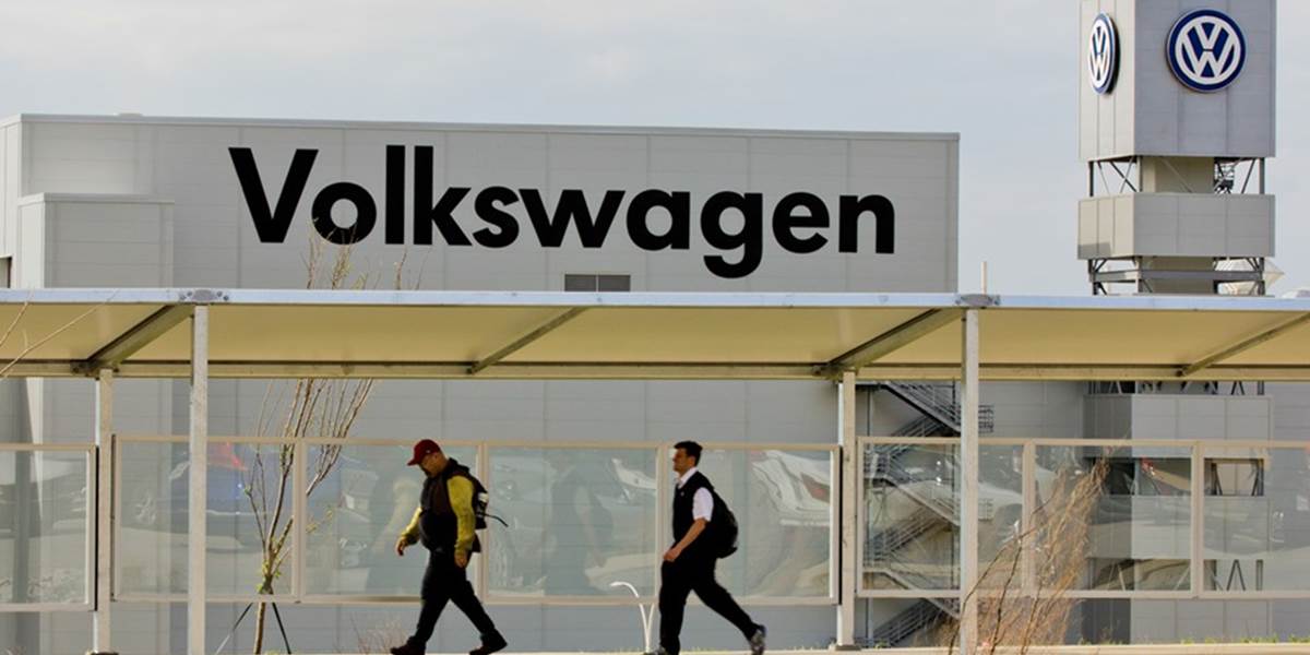 Čína vyšetruje manažérov automobilky FAW-Volkswagen pre korupciu