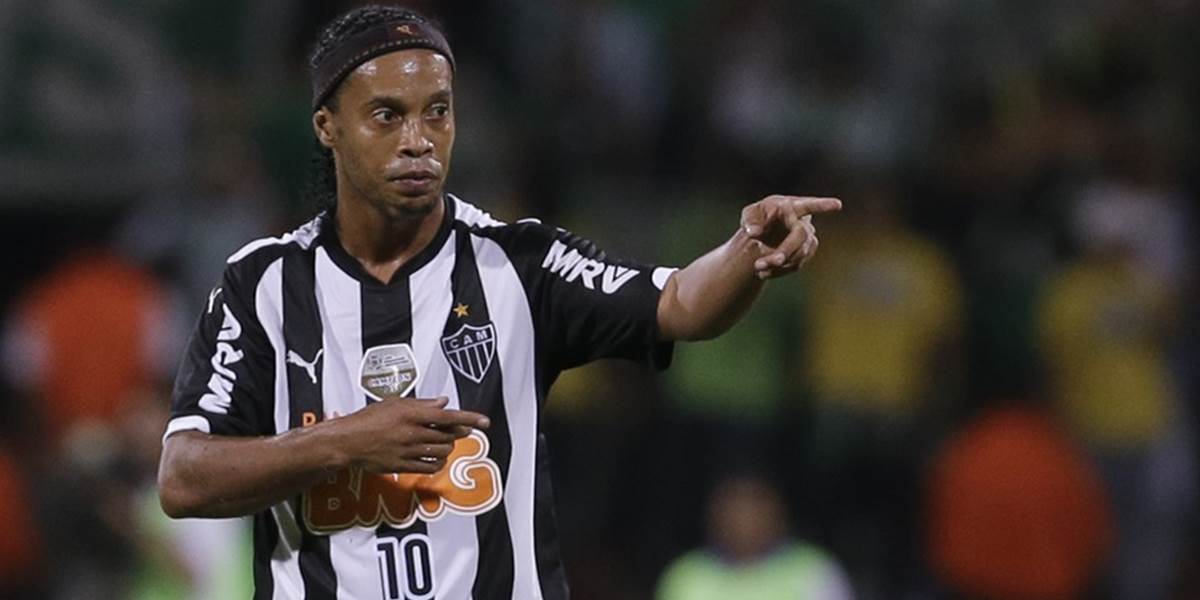 Ronaldinho rokuje s brazílskym Palmeirasom