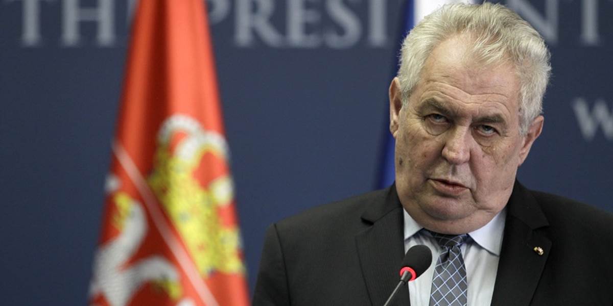 Český prezident Zeman vyzval na útoky na základne teroristov, nech sú kdekoľvek