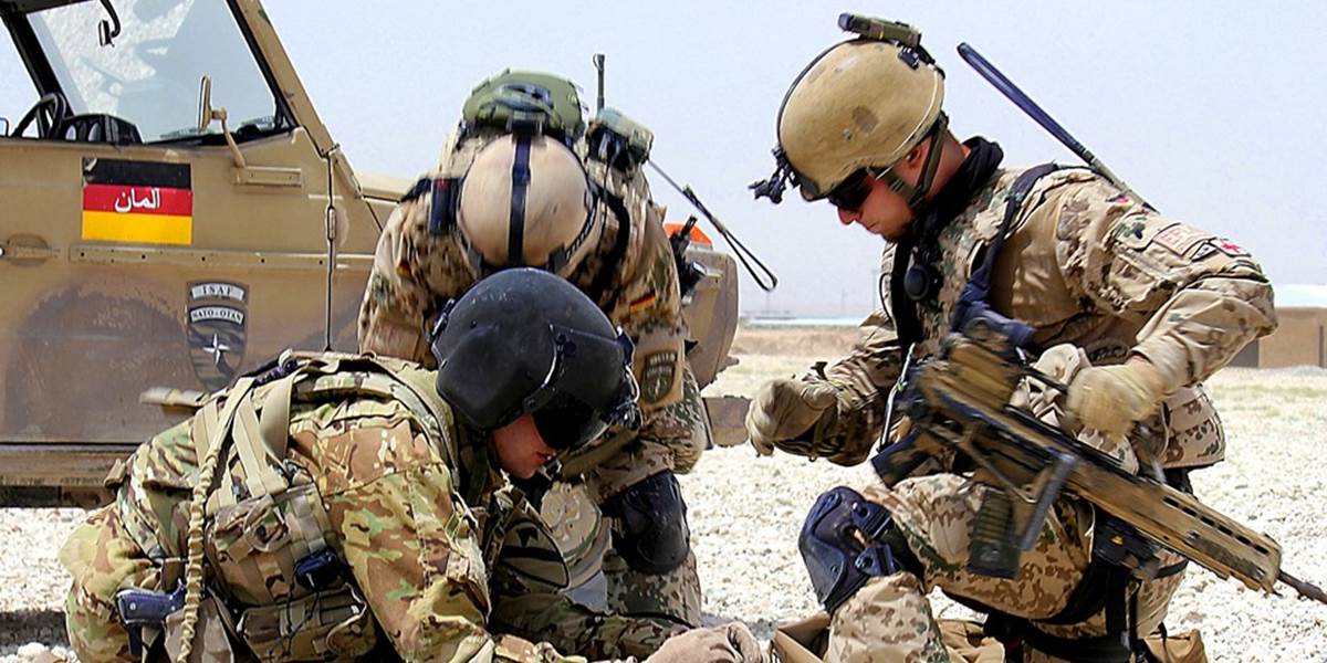 Nemecko vyslalo do Iraku vojakov na koordináciu pomoci v boji proti militantom