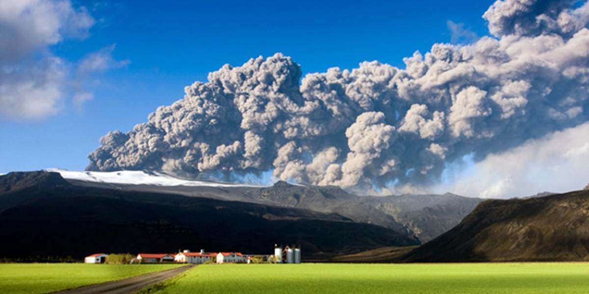Stupeň ohrozenia erupciou sopky na Islande po pár hodinách opäť znížili