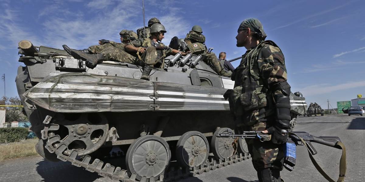Situácia na Ukrajine: Armáda hlási prítomnosť ruských síl v Donecku i Luhansku