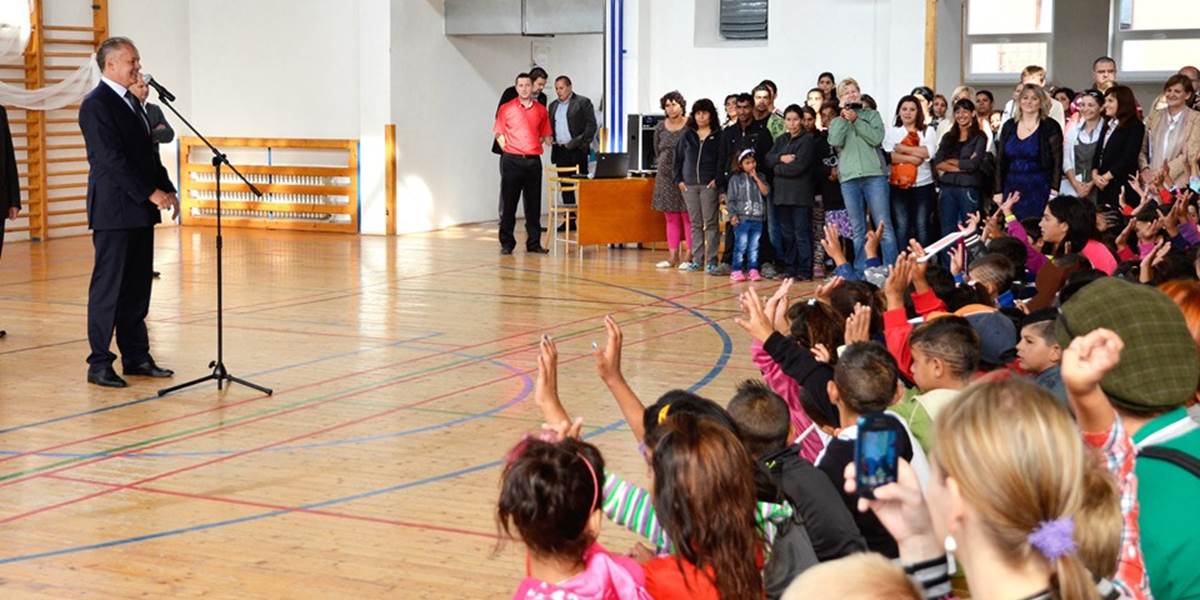 Prezident otvoril nový školský rok na kežmarskom gymnáziu i ZŠ v Huncovciach