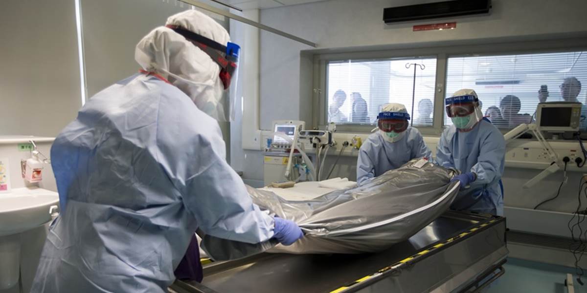 Počet obetí eboly v Afrike prekročil číslo 1 900
