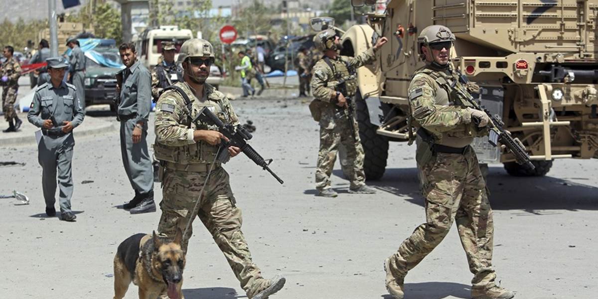 Mylné bombardovanie vojakov USA v Afganistane prisúdili sérii nedorozumení