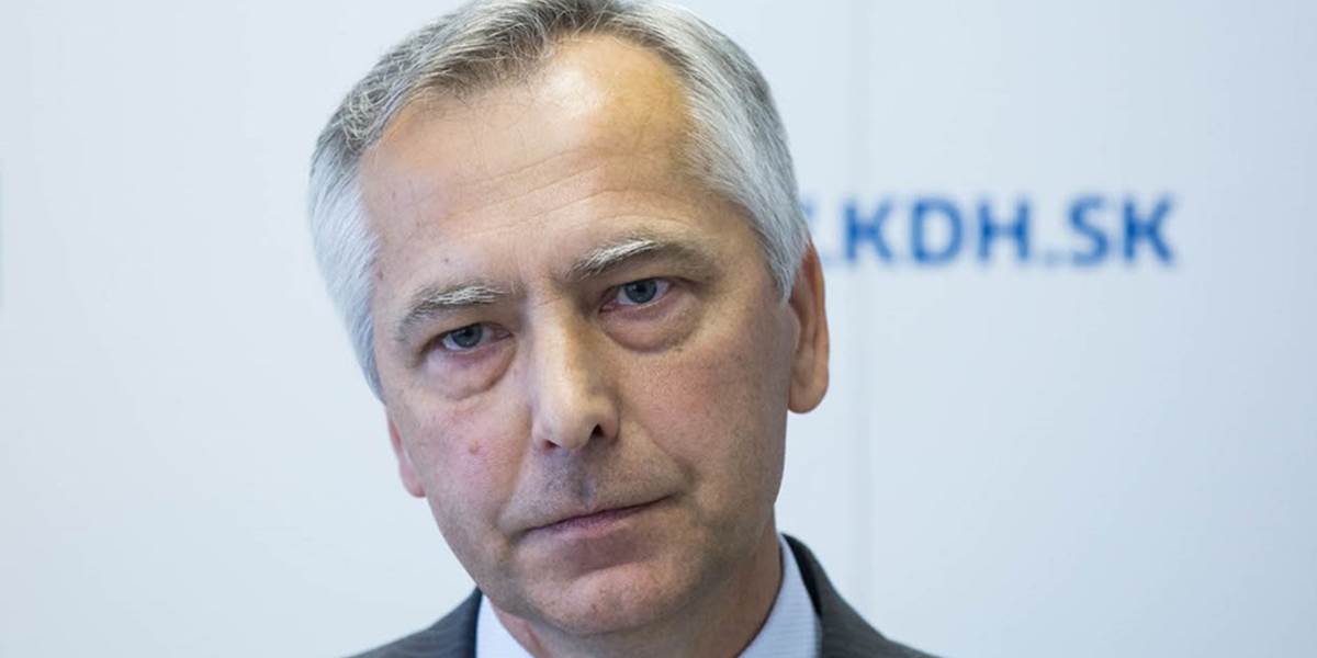 Figeľ: Hrušovský má ako kandidát na šéfa NKÚ jeho podporu