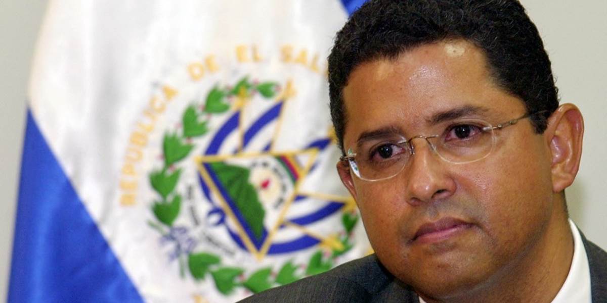 Bývalý salvádorský prezident obvinený z korupcie sa prihlásil súdu