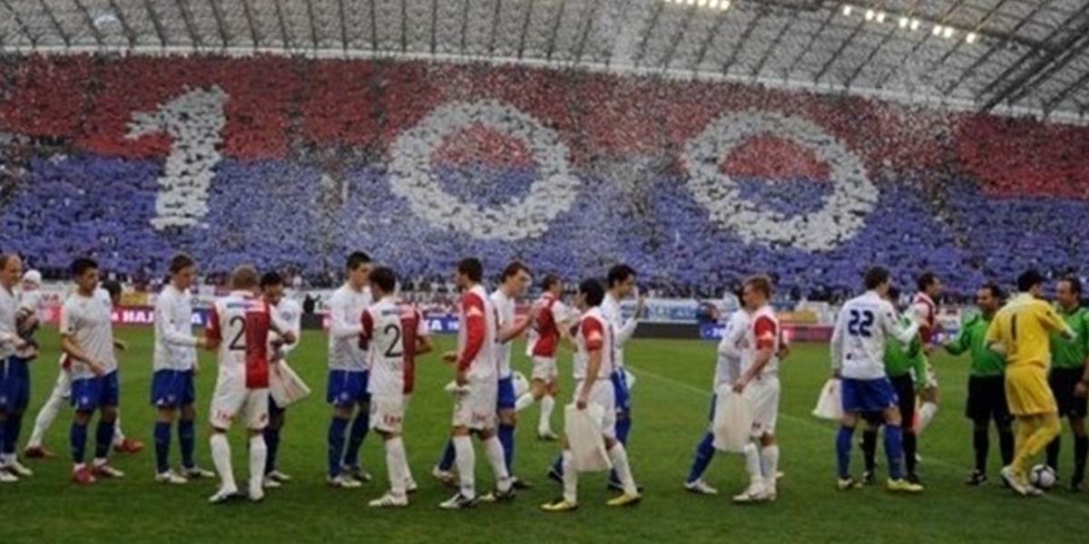 Zápas Slavie Praha s Hajdukom stopli stovky narušiteľov