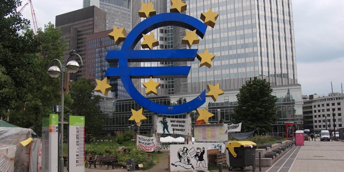 Španielske banky si od ECB požičajú okolo 30 mld. eur