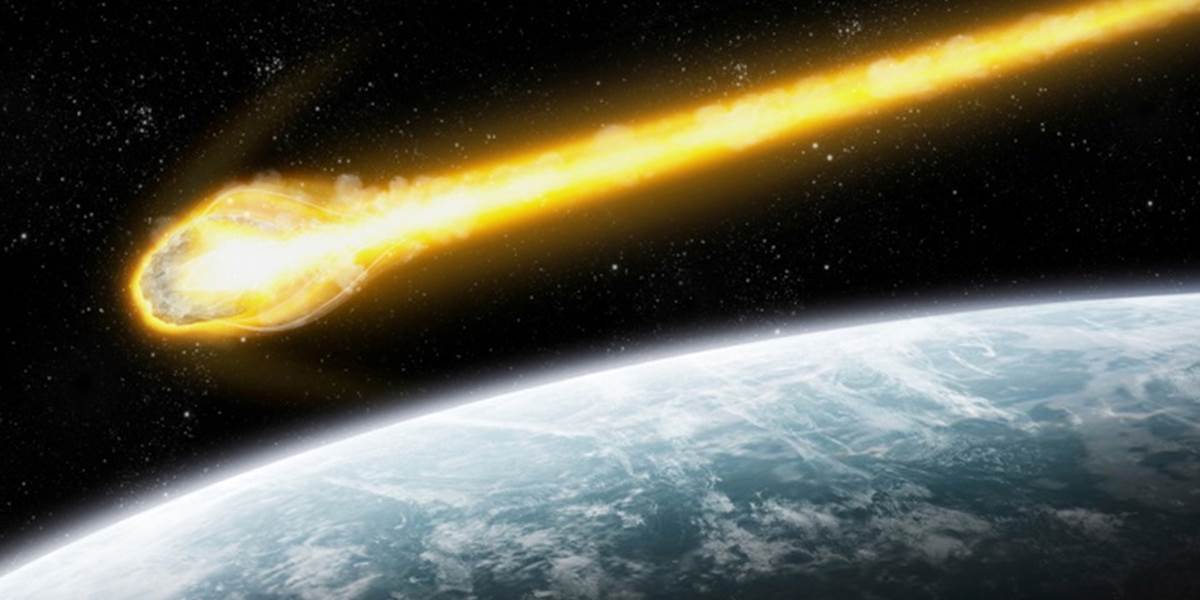 Okolo Zeme preletel malý asteroid