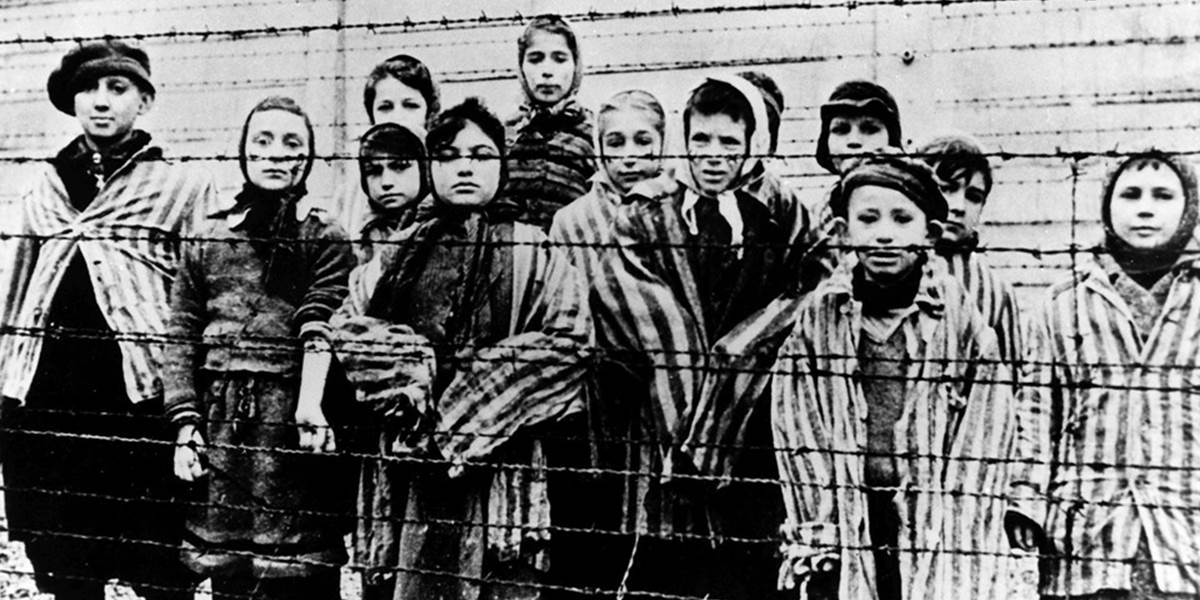 ÚZŽNO: Holokaust, ktorý si pripomíname, je tiež súčasným problémom