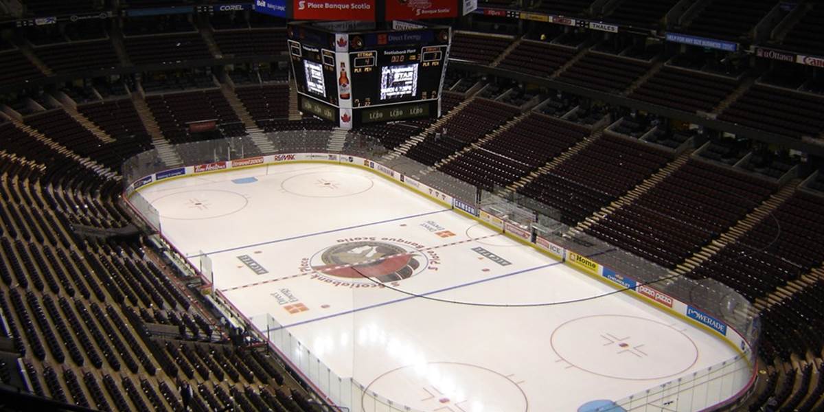NHL: V Ottawe experimentujú s miestami na státie