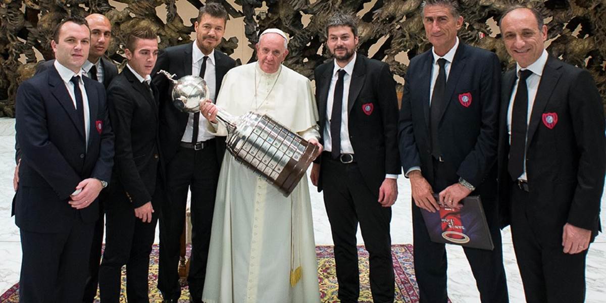 San Lorenzo pomenuje nový štadión po pápežovi