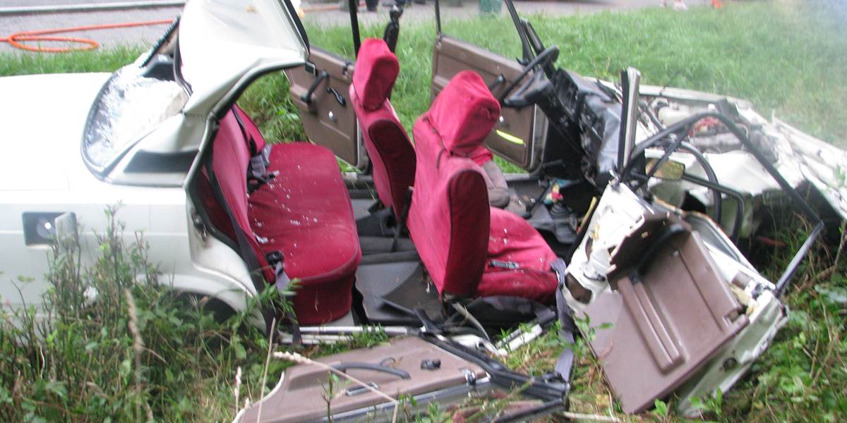 FOTO Tragická nehoda na Záhorí: Medzi Malackami a Studienkou zahynul jeden človek, päť je zranených!