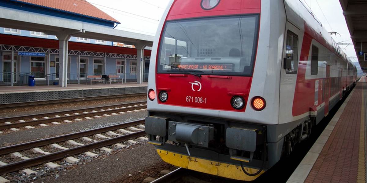 Štátny železničný dopravca ZSSK skončil za 1. polrok v strate 3,4 milióna eur