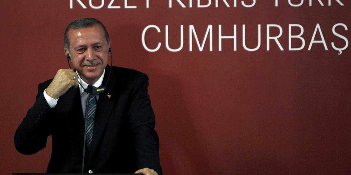 Turecký prezident podpísal zákon ešte sprísňujúci kontrolu internetu