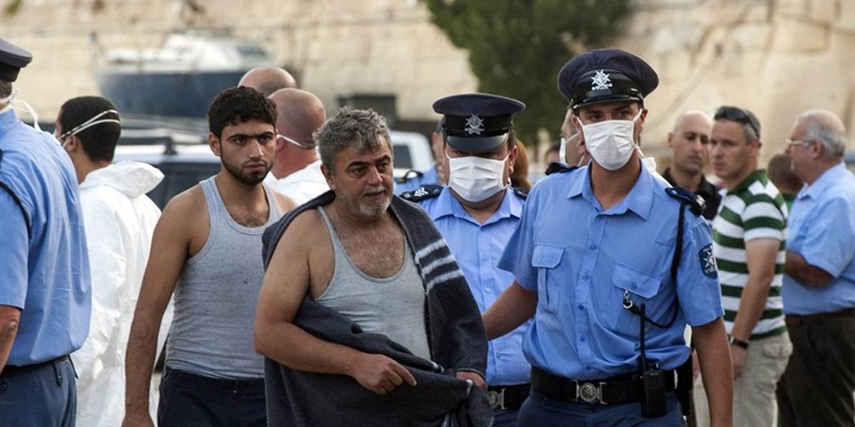 Pri Malte sa potopila loď s migrantmi, úrady hlásia obete