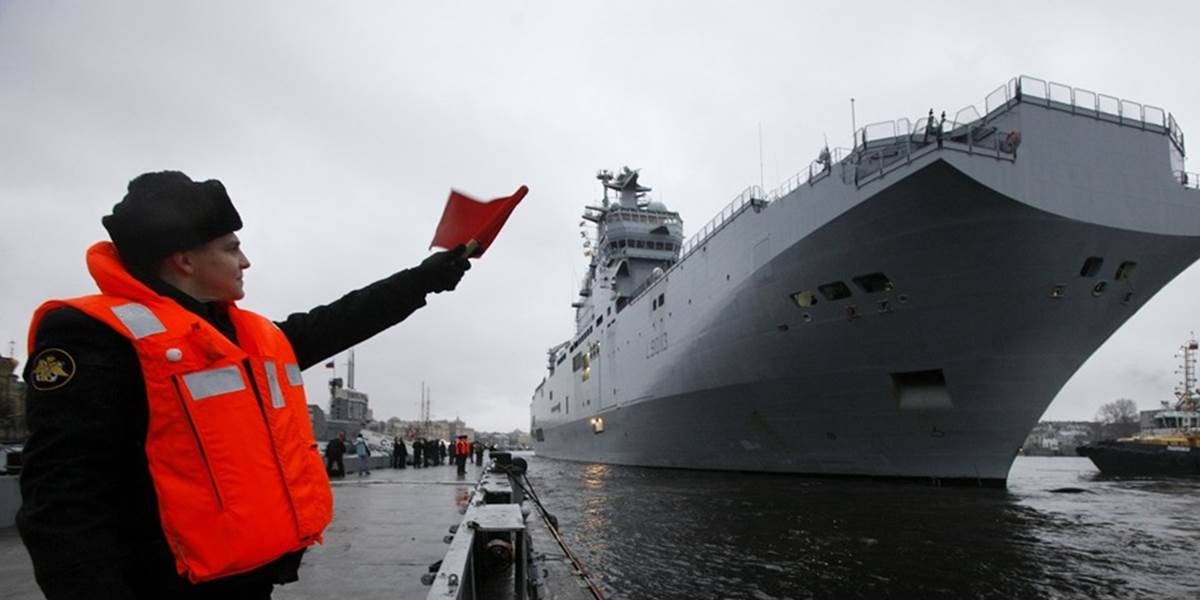 Loď Mistral, na ktorú čaká Rusko, vyplávala na more