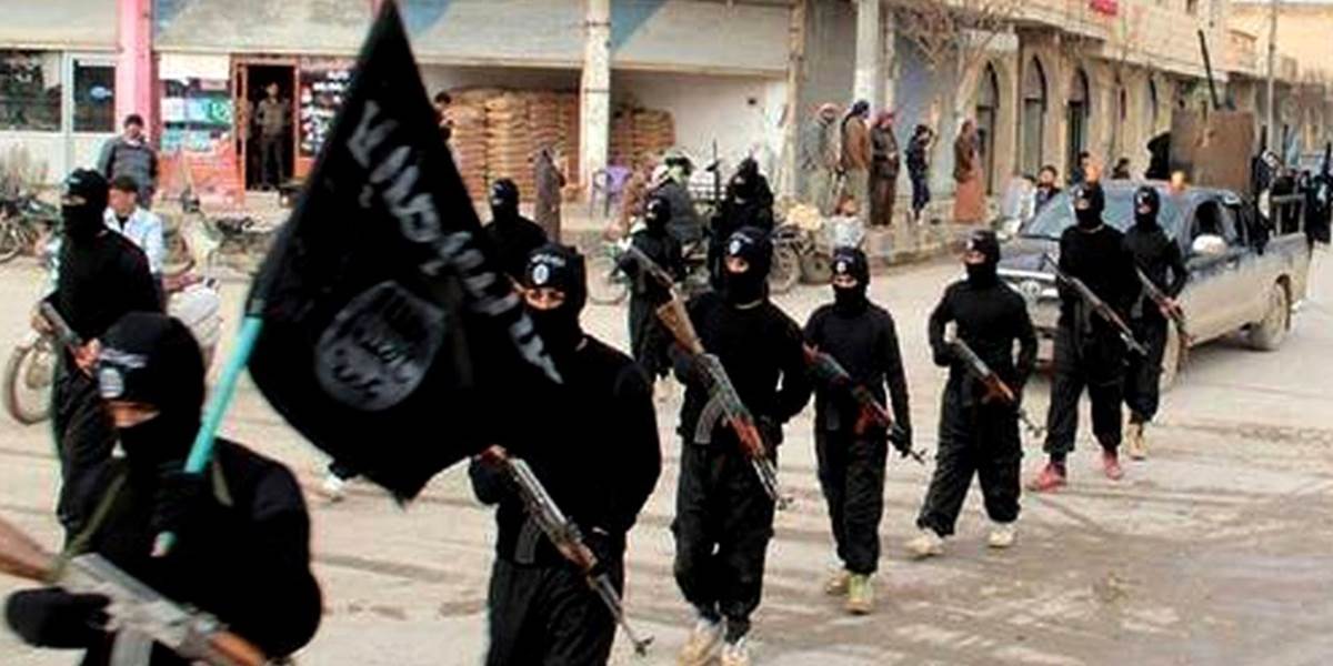 Kľúčoví velitelia severoafrickej al-Káidy sa prihlásili k Islamskému štátu