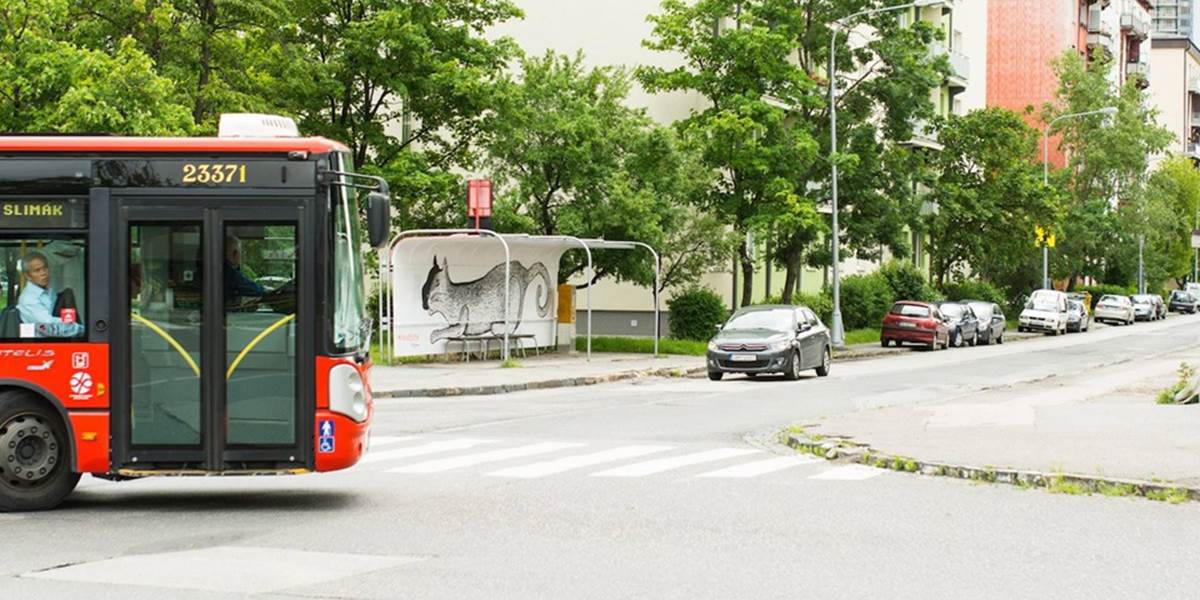 V MHD v Bratislave môžu oddnes vodiči cestovať zadarmo