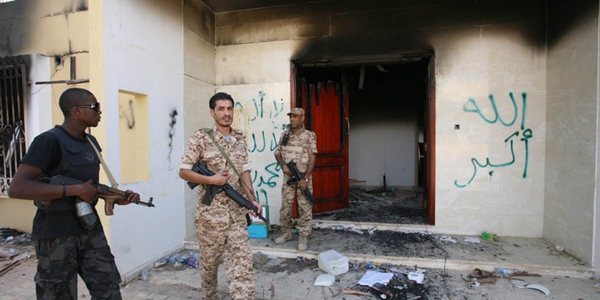 Bývalý líbyjský generál sa vyhráža zbombardovaním prístavu v meste Benghází
