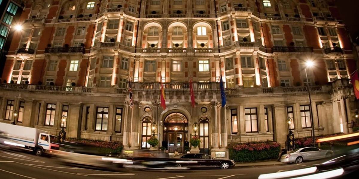 České hotelierstvo stavajú na nohy Číňania a Arabi