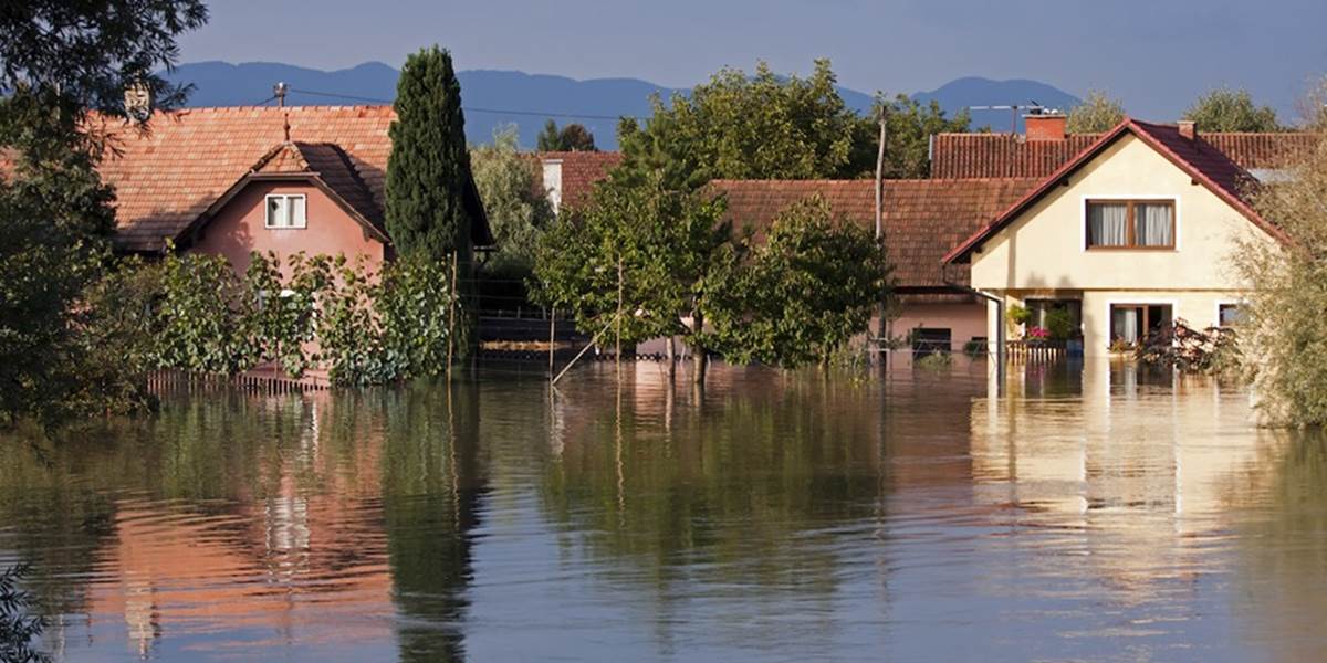 Povodne na Balkáne si vyžiadali troch mŕtvych
