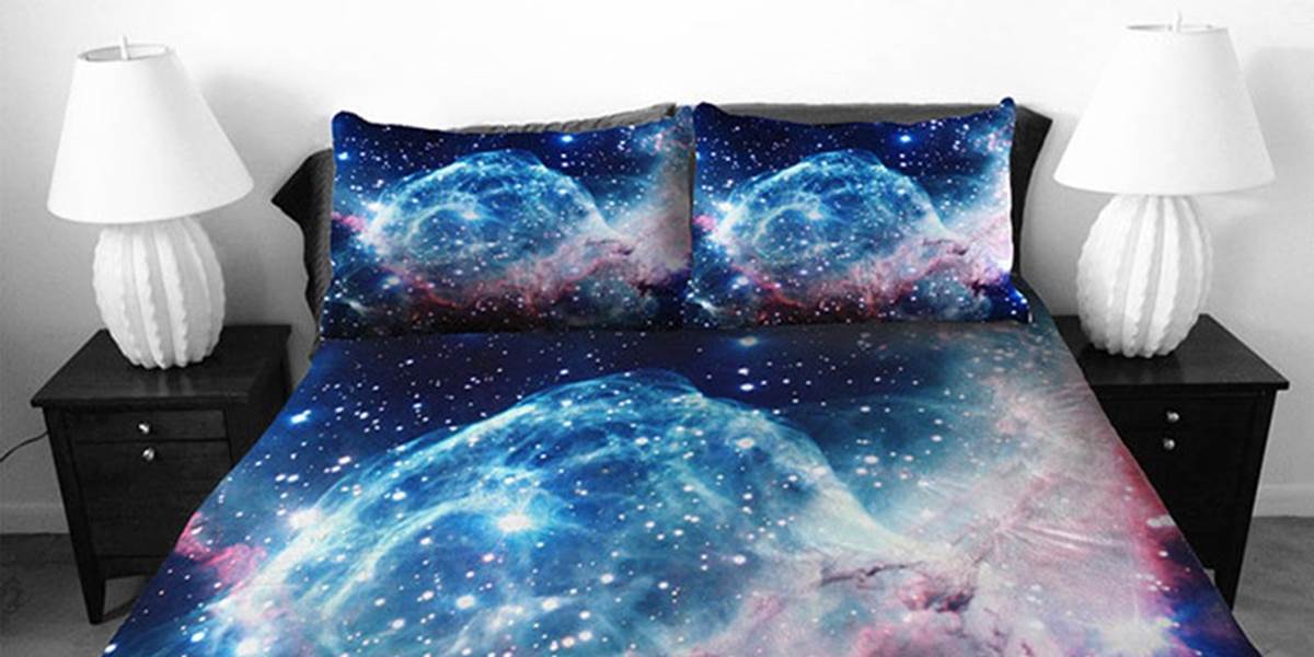 Zaspávajte medzi hviezdami s obliečkami Galaxy