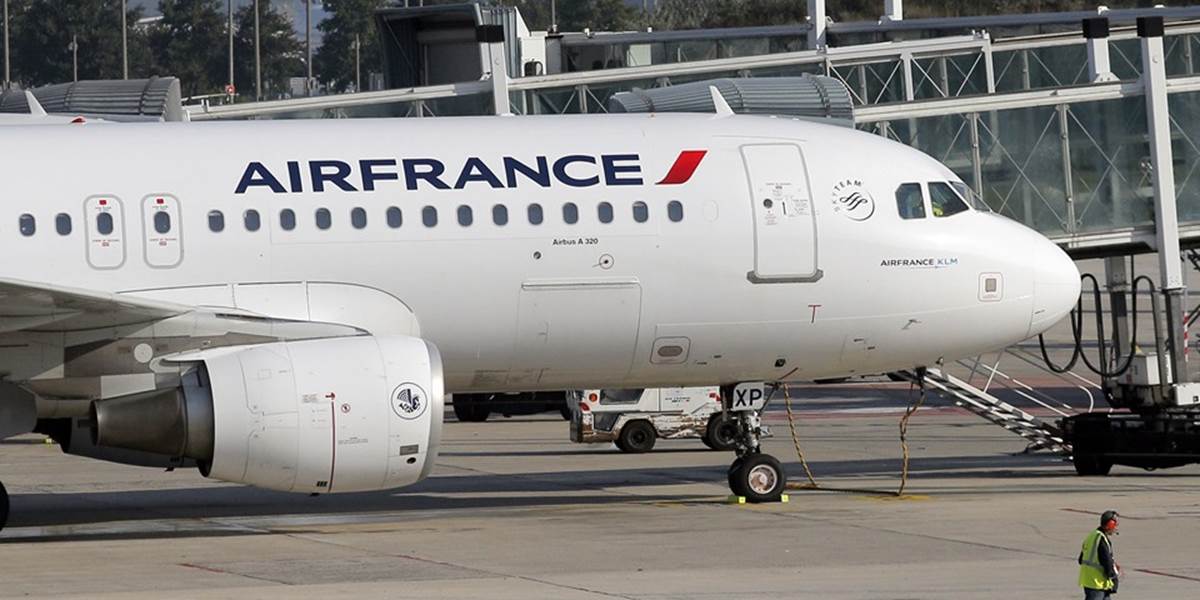 Francúzska vláda vyzvala na zastavenie štrajku pilotov Air France