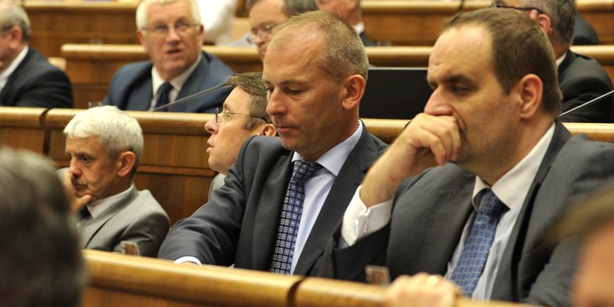 Poslanci majú vyhlásenie k Ukrajine, opozícii chýba priamy apel na Rusko