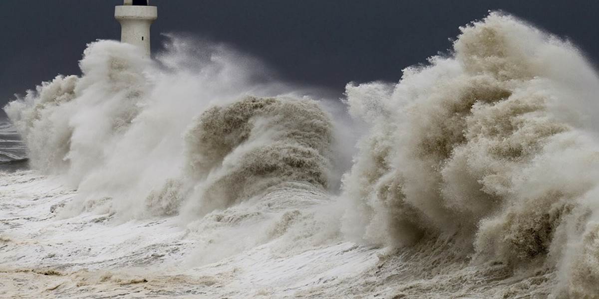 Prívalová vlna na juhu Francúzska zmietla kemping: Najmenej päť mŕtvych!