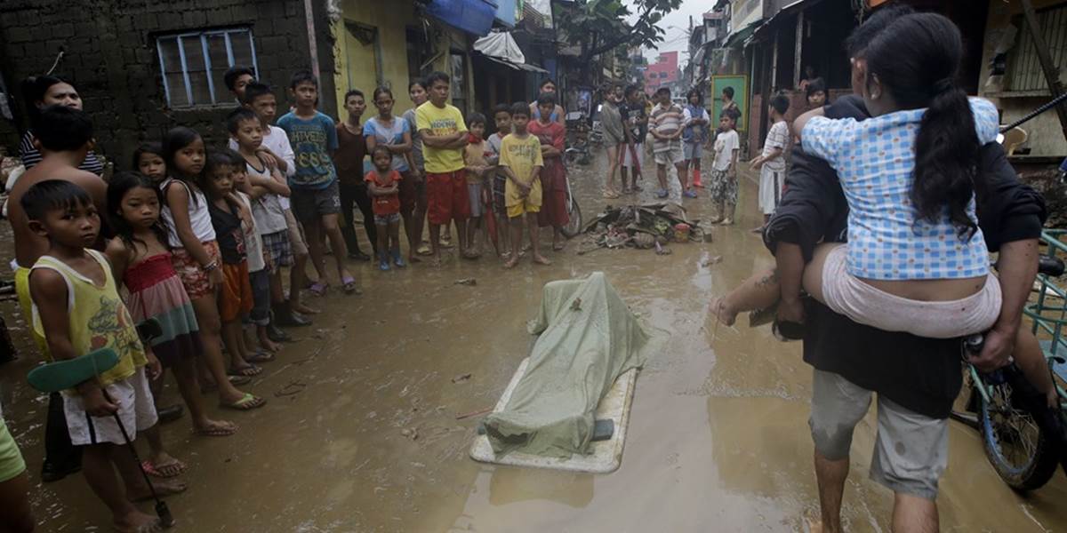 Tropická búrka Fung-Wong sa presúva na sever Filipín, zatiaľ päť mŕtvych