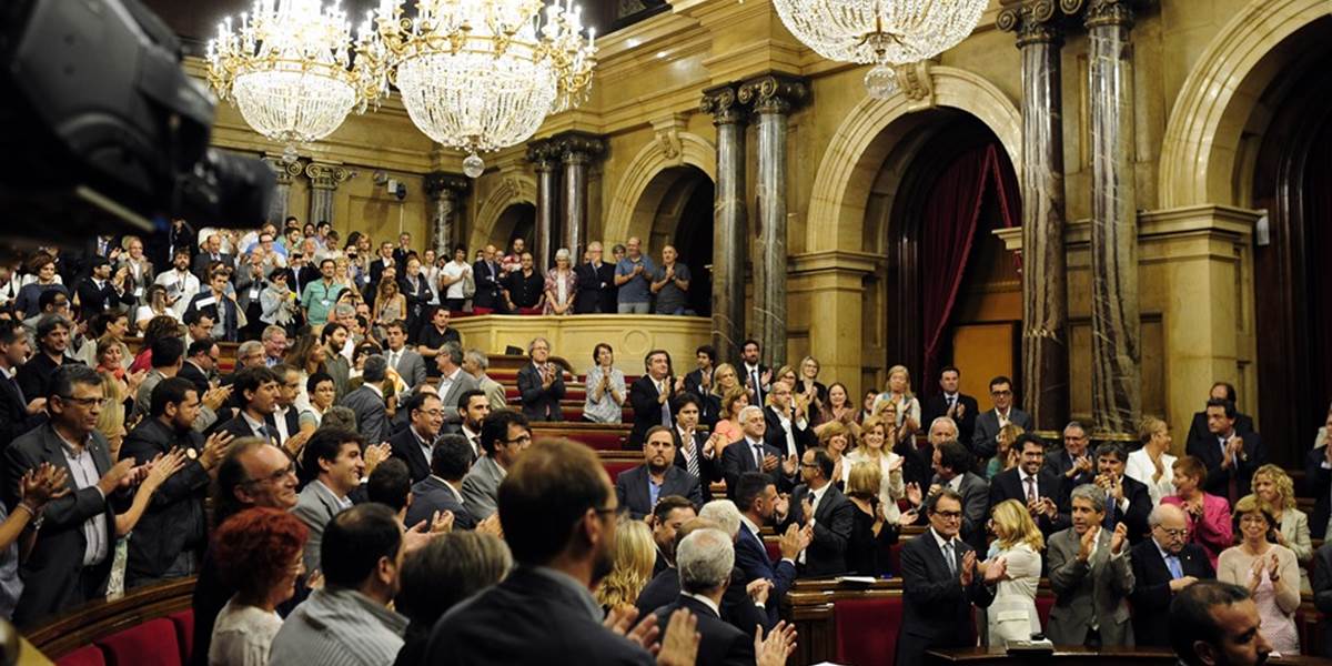 Katalánsky parlament podnikol krok smerom k vyhláseniu referenda o nezávislosti od Španielska