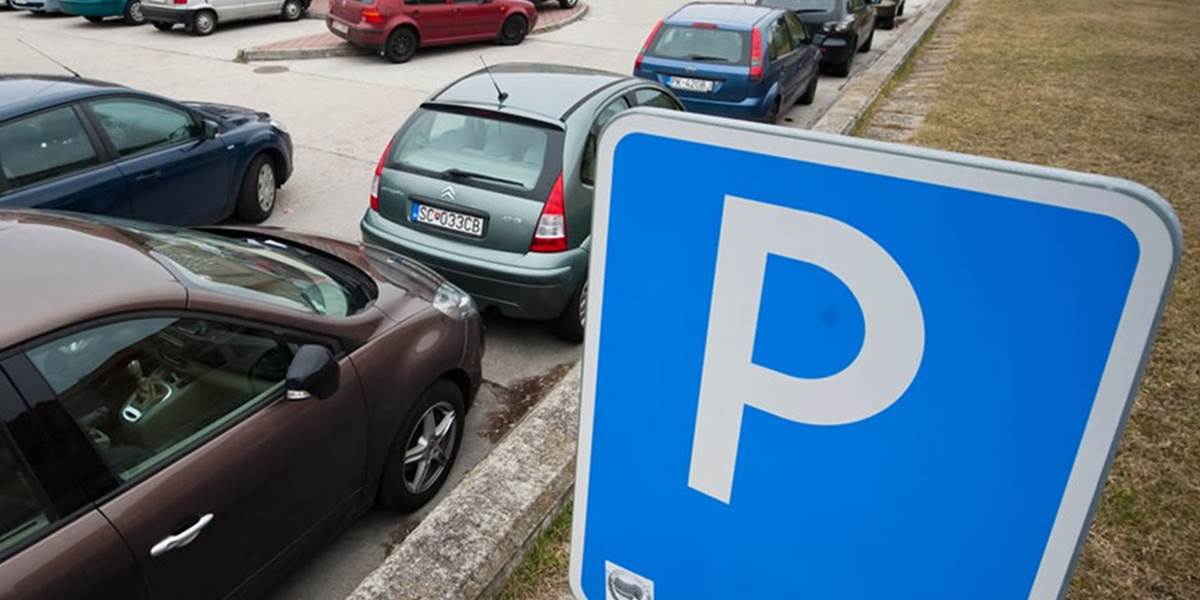 Obyvatelia Bratislavy nechcú parkovací dom na Röntgenovej