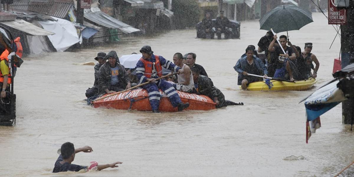 FOTO Počet obetí búrky Fung-Wong na Filipínach stúpa: V Manile je voda až do 2 metrov!
