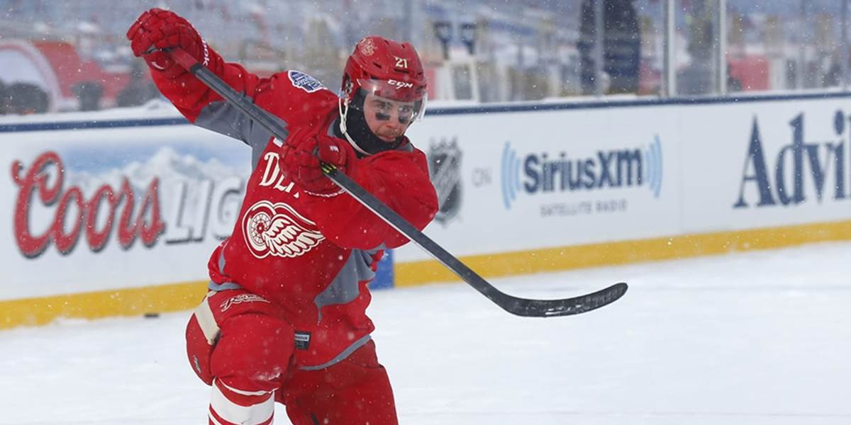 NHL: Tatar už nebojuje o zotrvanie v NHL, tréning začal v útoku s Dacjukom