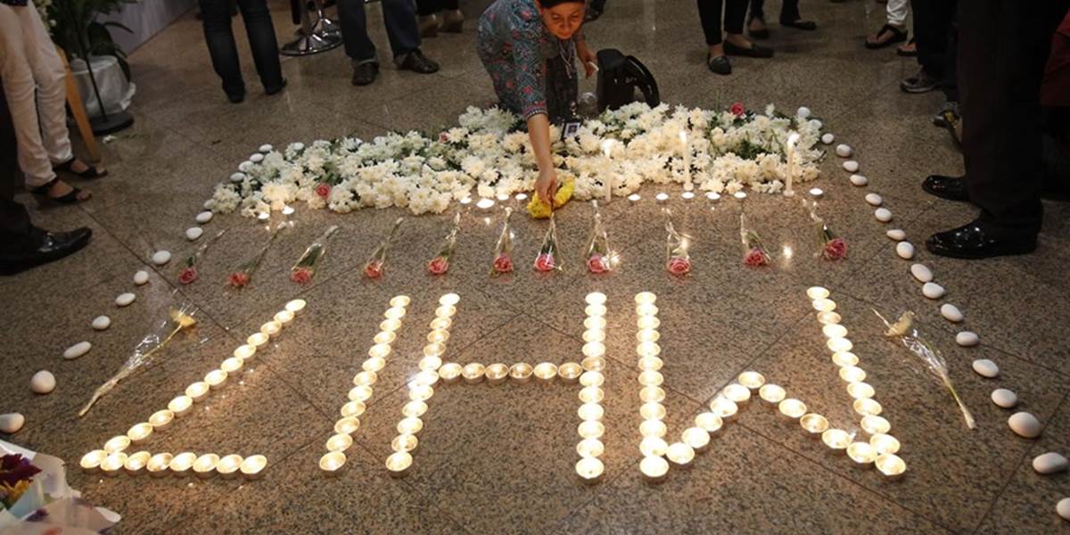 Pozostalí obetí letu MH17 chcú žalovať Ukrajinu a jej prezidenta