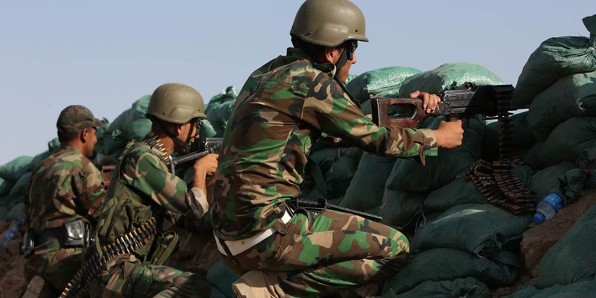Militanti IS zabili 40 irackých vojakov, západné krajiny poskytujú Kurdom výcvik