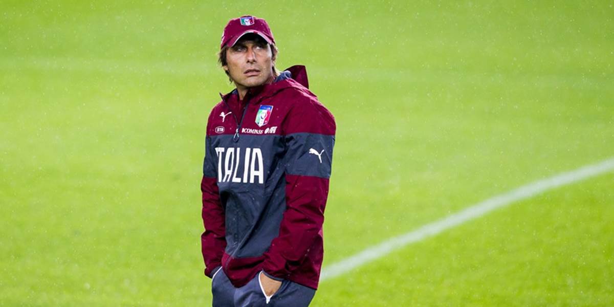 Tréner Talianska Conte ešte neláme palicu nad Neapolom