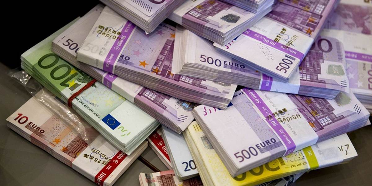 Štát má pre stopnuté eurofondy výpadok hotovosti vyše 526 milióna eur